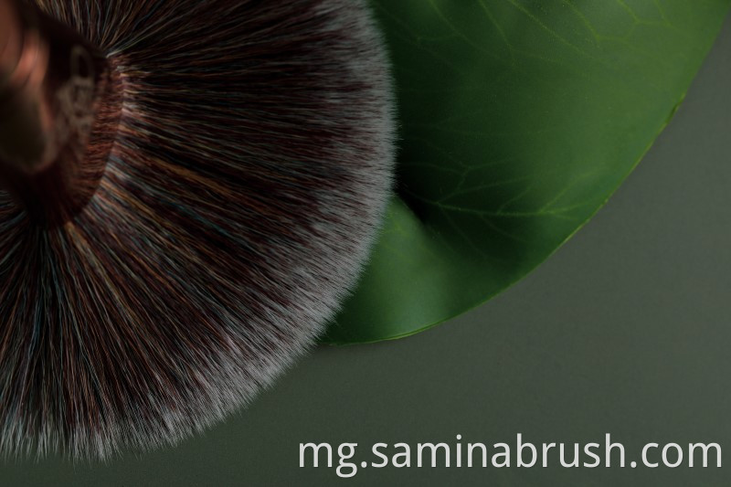 Makeup Brushes Detail 03